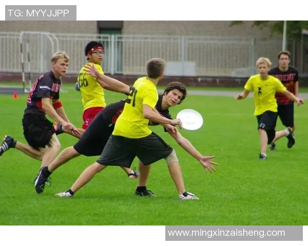 周强的羽毛球人生深度对话探索运动与人生的交织与启示 周强的羽毛球人生深度对话探索运动与人生的交织与启示