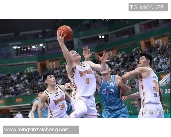 赛后分析:西安篮球队与深圳篮球队的战术配合与表现评估 赛后分析:西安篮球队与深圳篮球队的战术配合与表现评估